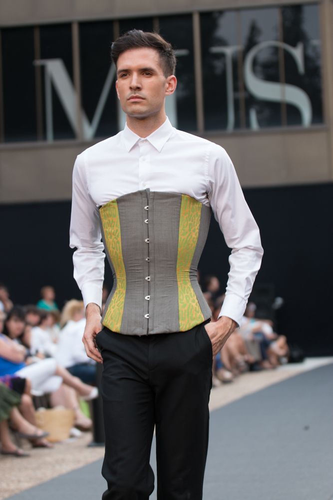 Corsets a medida - Carlos Bravo
