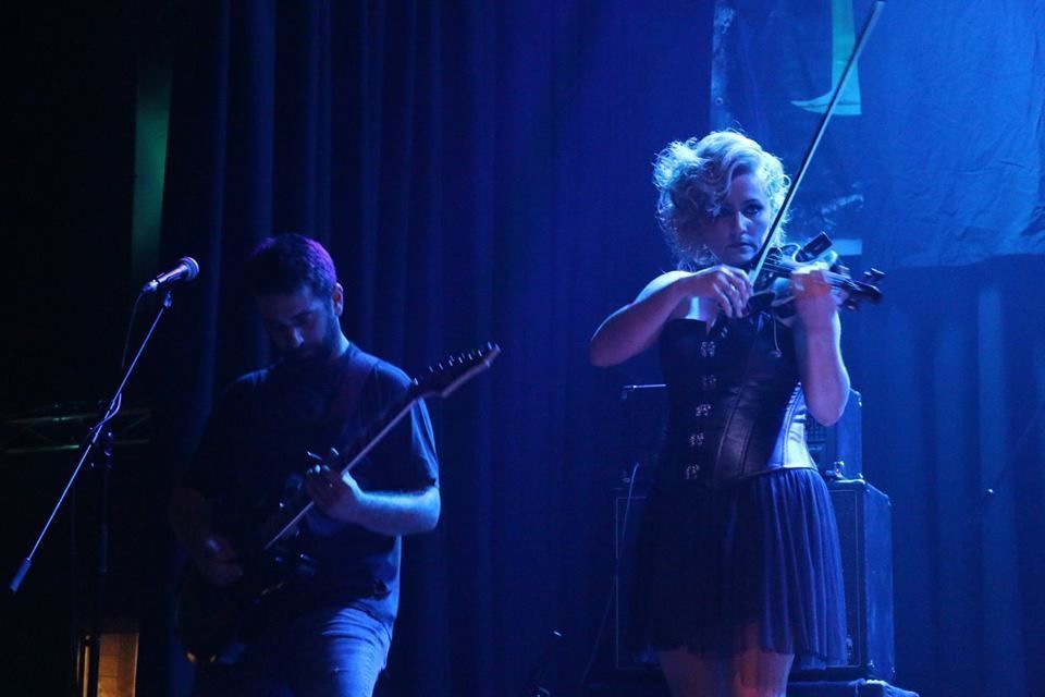 Mercedes Olmeda, con un corset "Power Metal" 