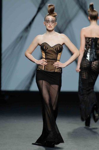 El corset de vestir: una prenda siempre de moda, presente en la MBFW Madrid Otoño/Invierno 2017-2018