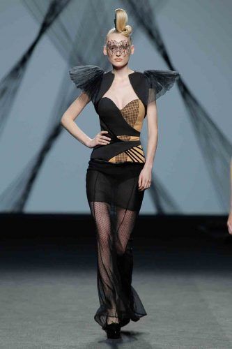El corset de vestir: una prenda siempre de moda, presente en la MBFW Madrid Otoño/Invierno 2017-2018